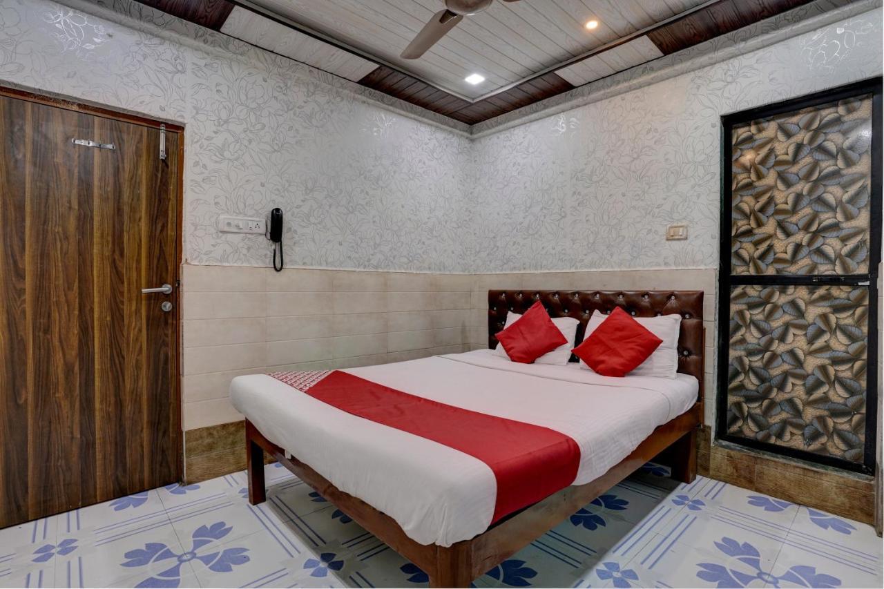Hotel O Sapna Residency Мумбай Екстериор снимка