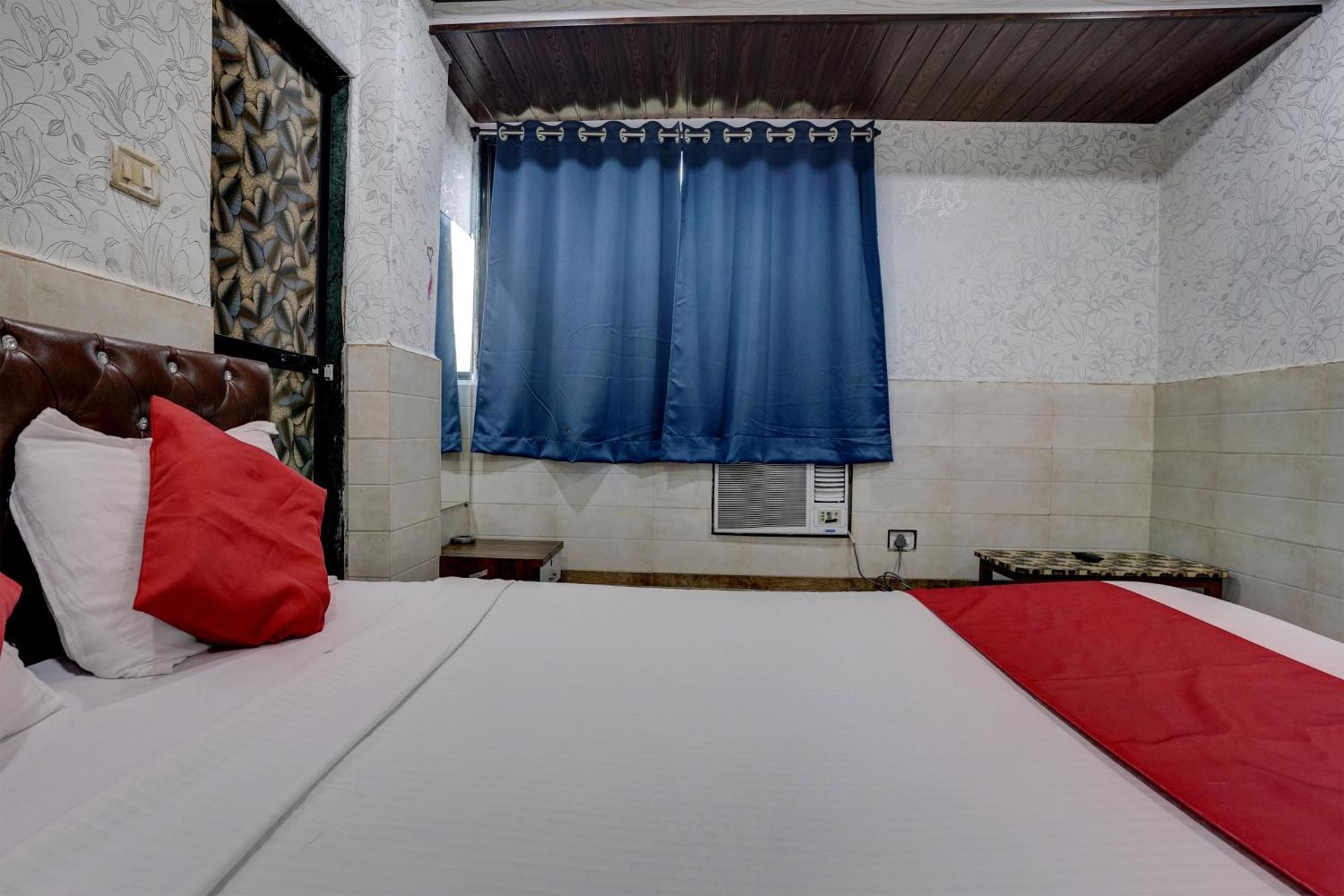 Hotel O Sapna Residency Мумбай Екстериор снимка