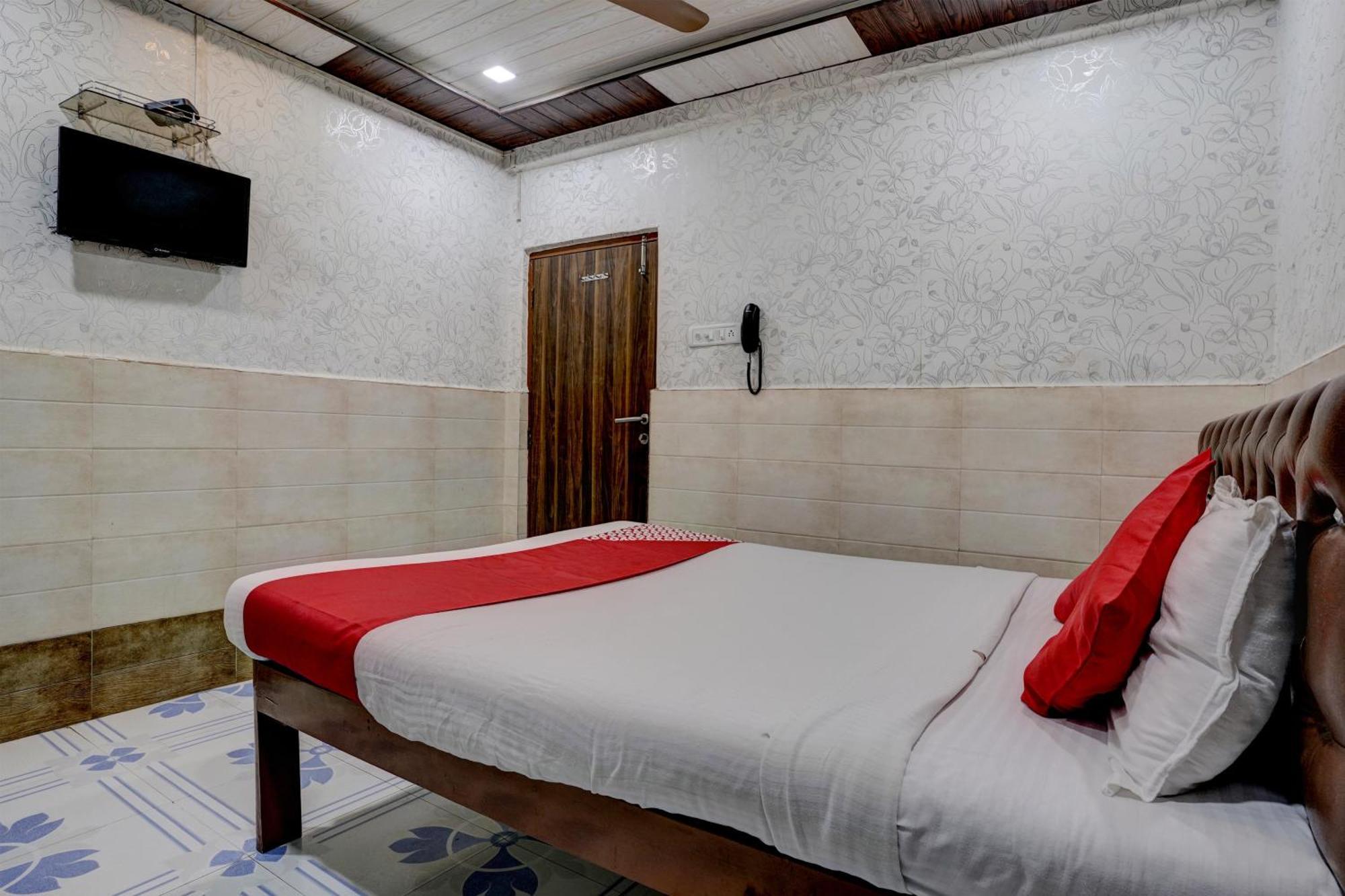 Hotel O Sapna Residency Мумбай Екстериор снимка